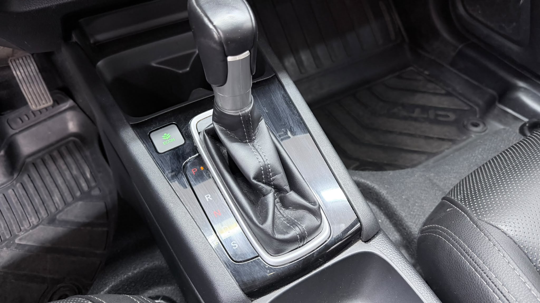 HONDA CITY 13